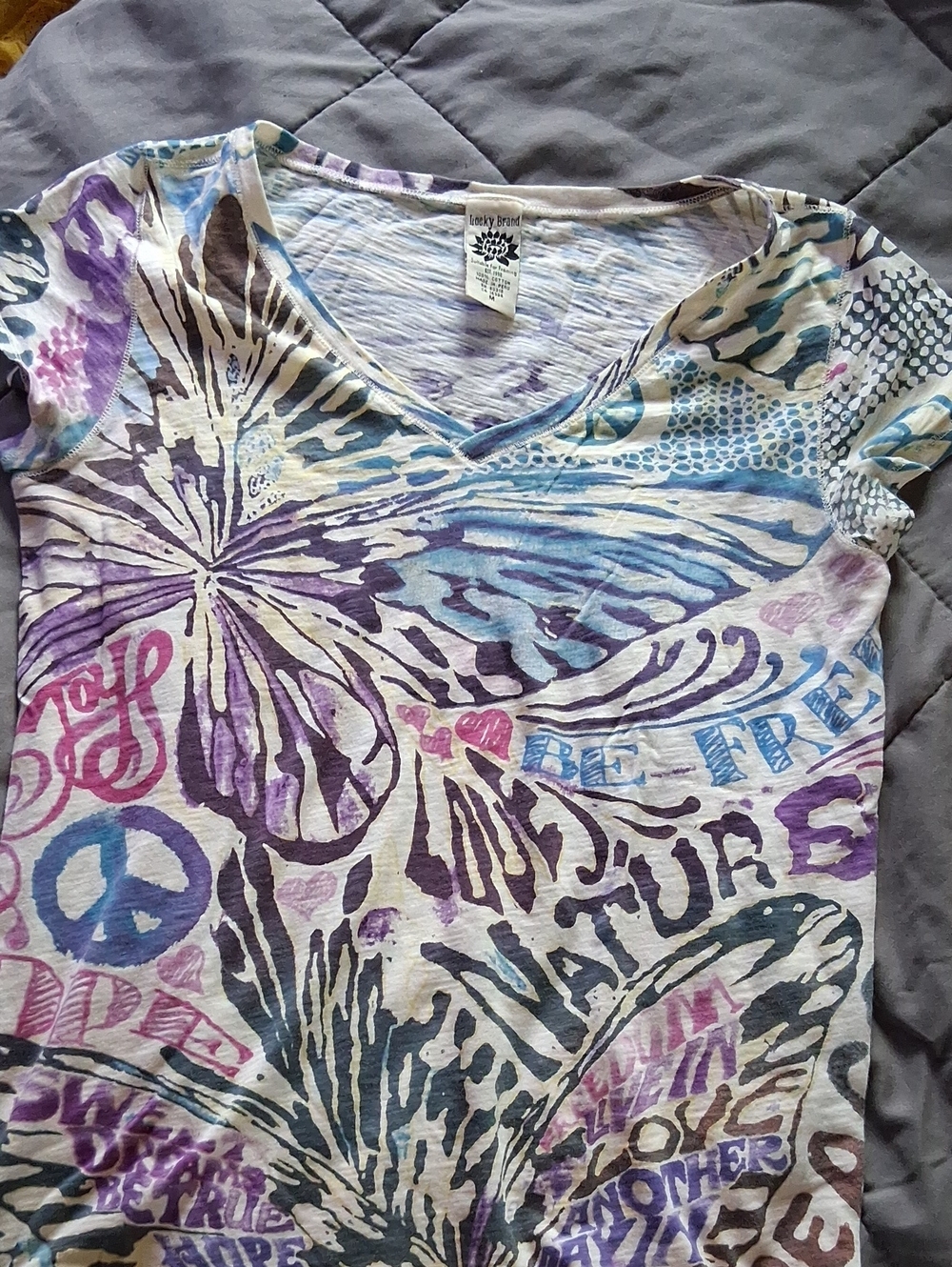 Lucky Brand V-Neck Tee with Purple and Blue Butterfly Print Hippie Boho D2